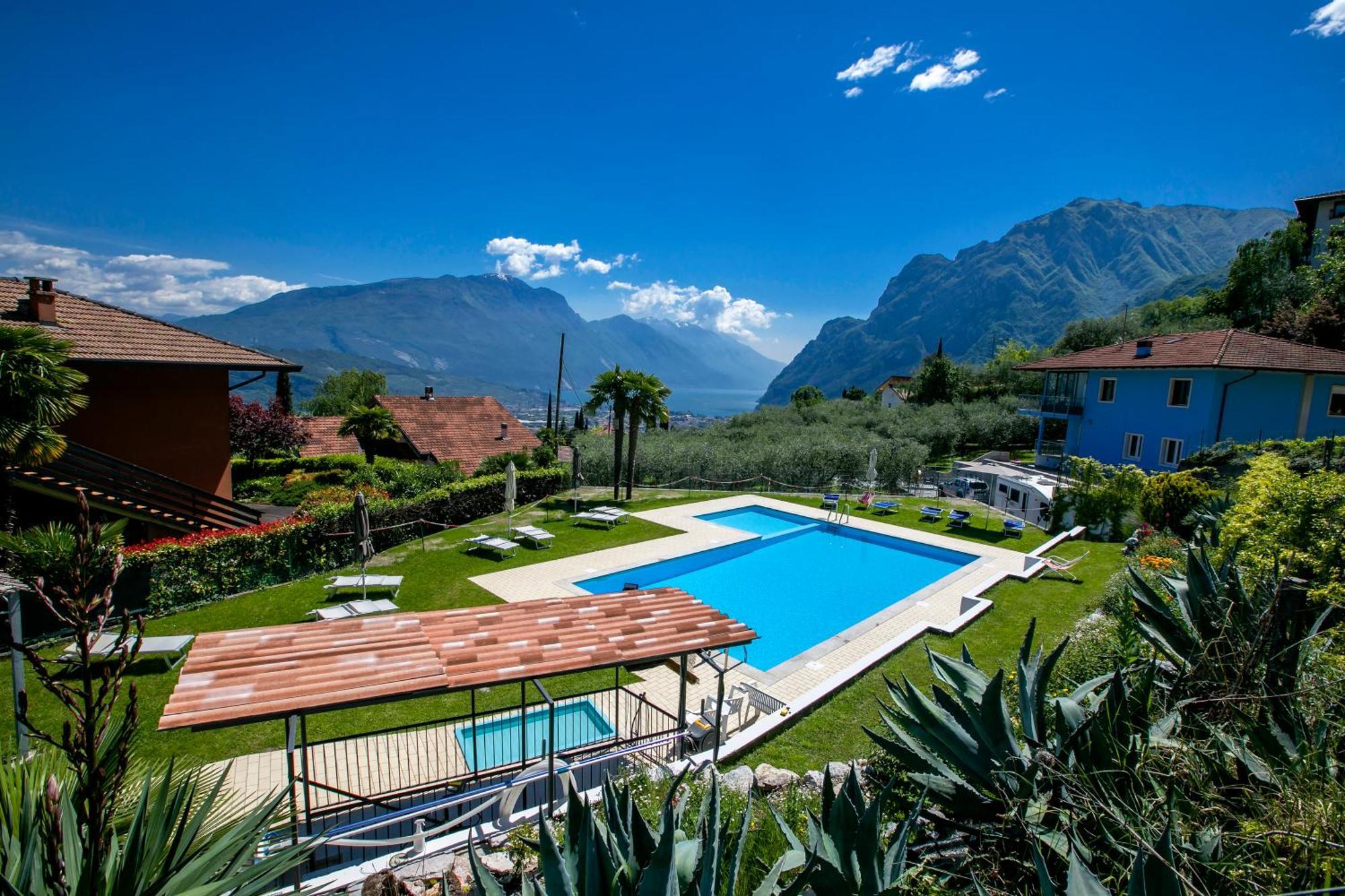 Residence Christina Due Laghi - Happy Rentals Tenno Exterior foto